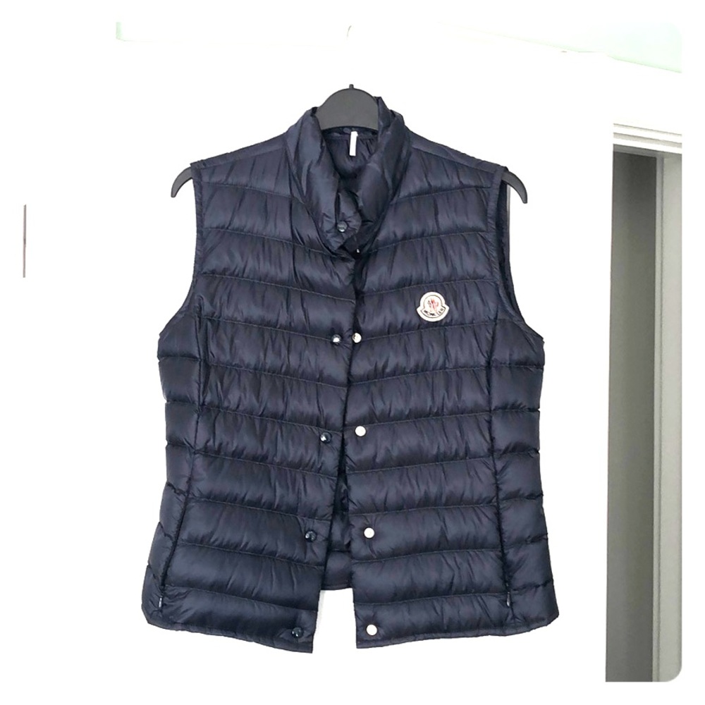 Moncler Women’s LIANE Longue Saison Navy Vest